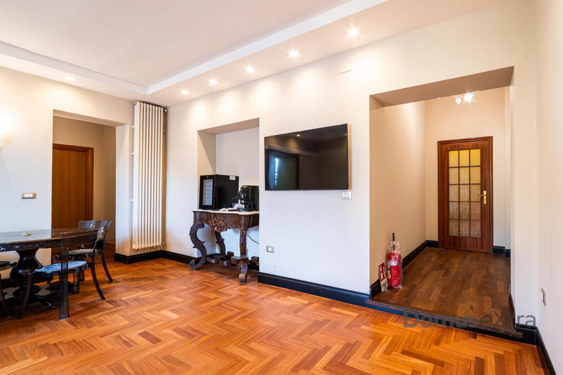 Gramsci Relais By Domusextra Apartment Naples Luaran gambar